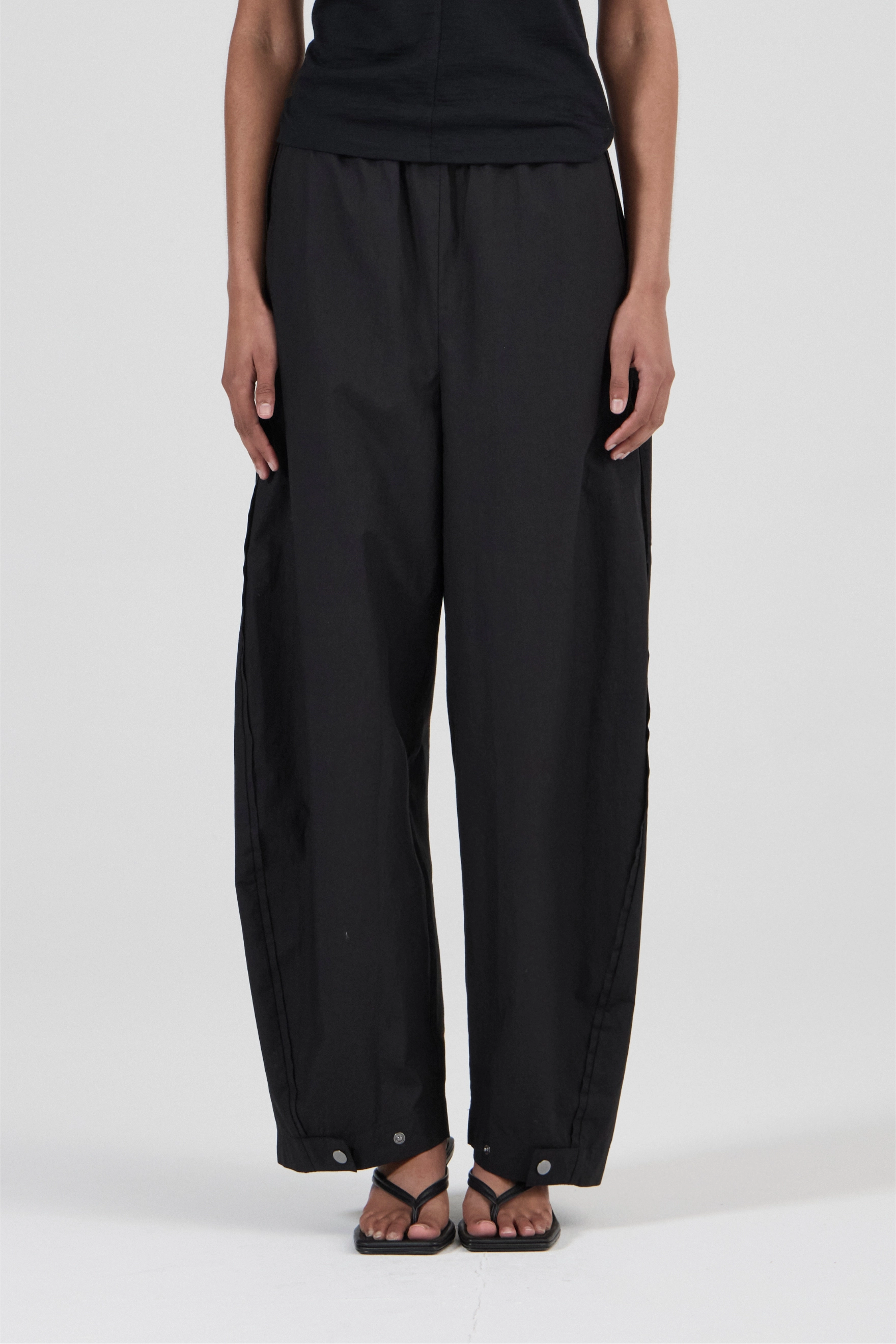 Runaround Pant - Black Cotton