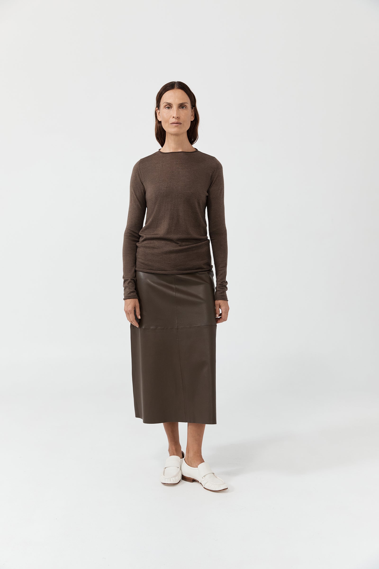 Cashmere Fitted Crew Neck - Teak