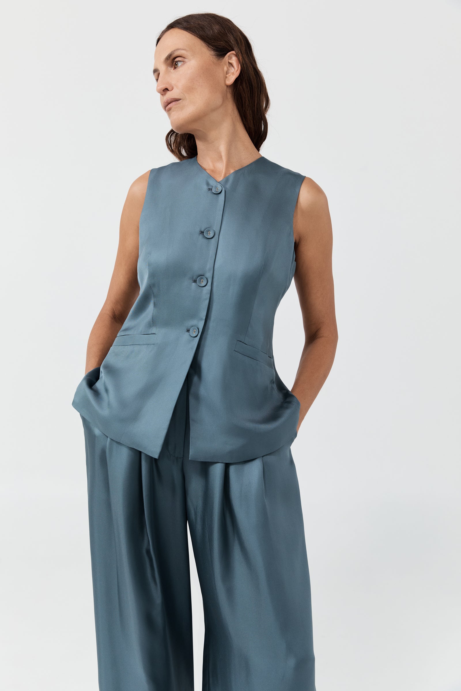 Hero Vest - Storm Silk