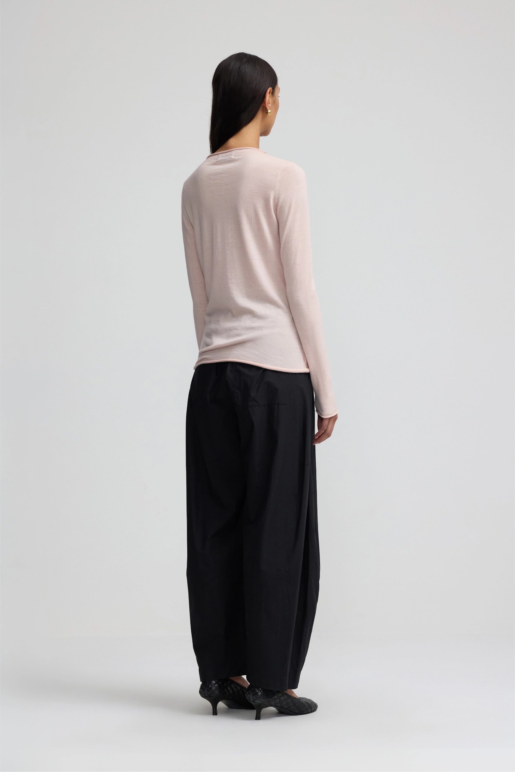 Cashmere Fitted Crew Neck - Silver Peony