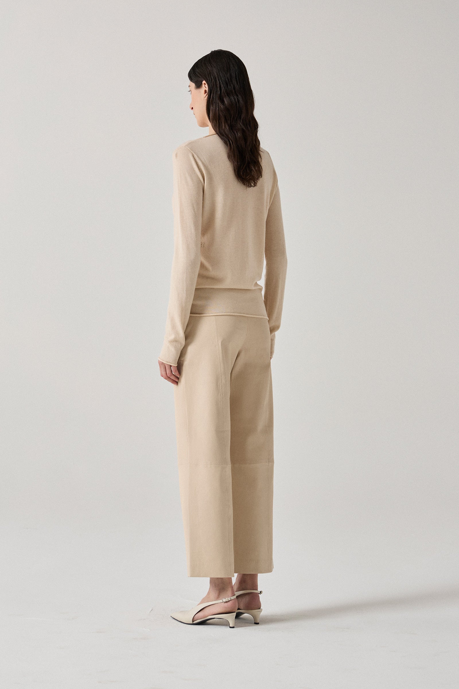 Cashmere Fitted Crew Neck - Parchment