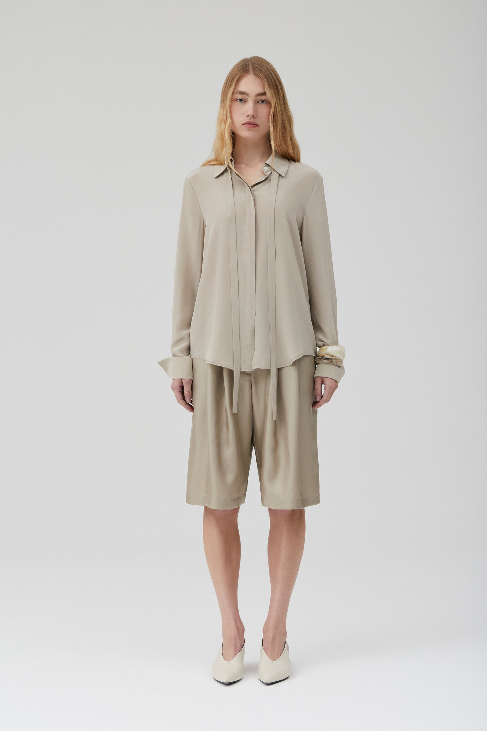 Perfect Shirt 2.0 - Putty Silk