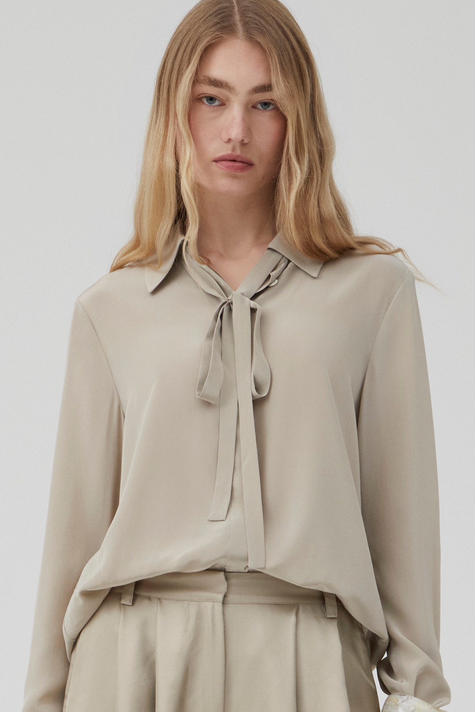 Perfect Shirt 2.0 - Putty Silk