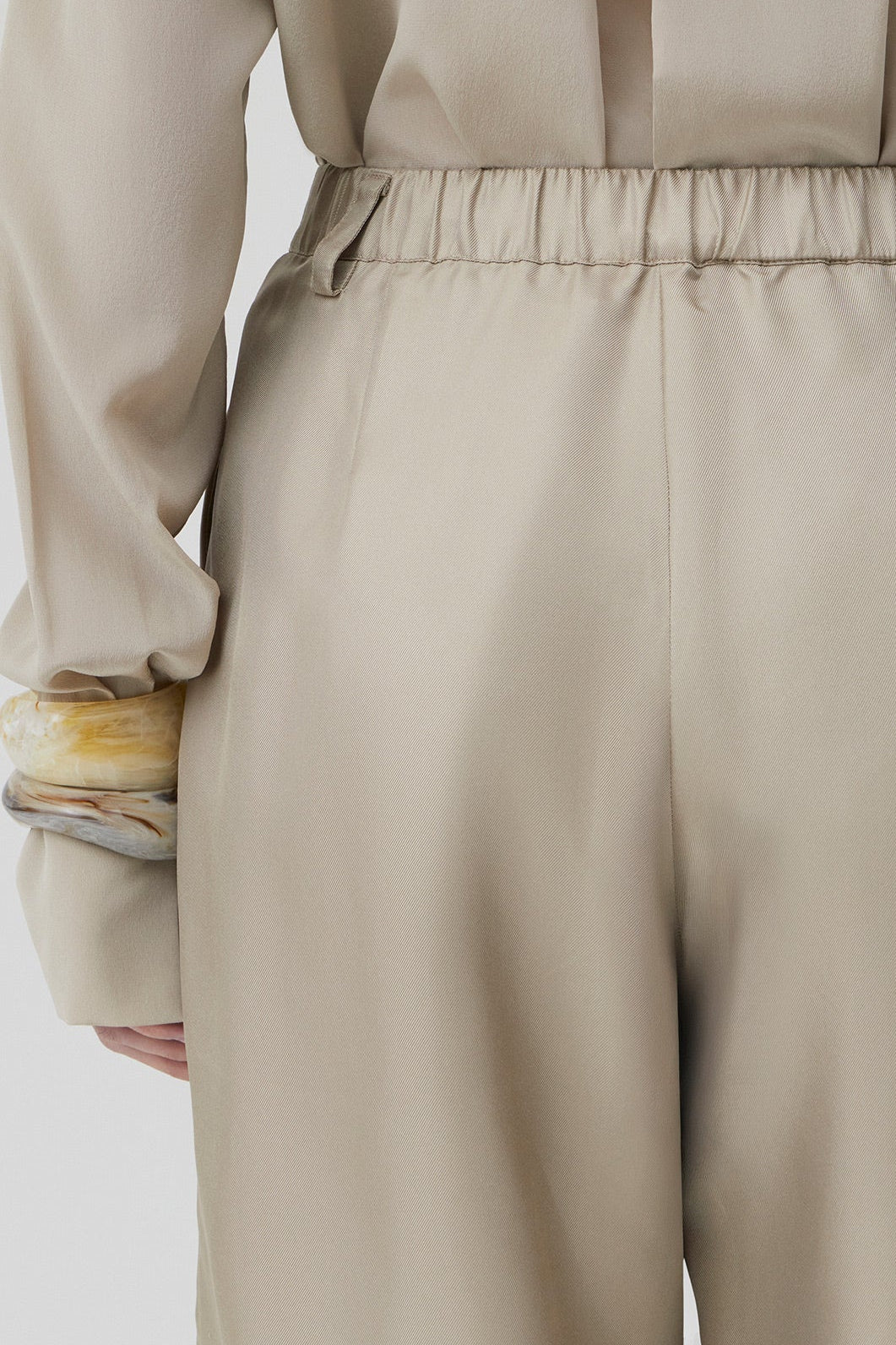 Silk Bermuda - Putty