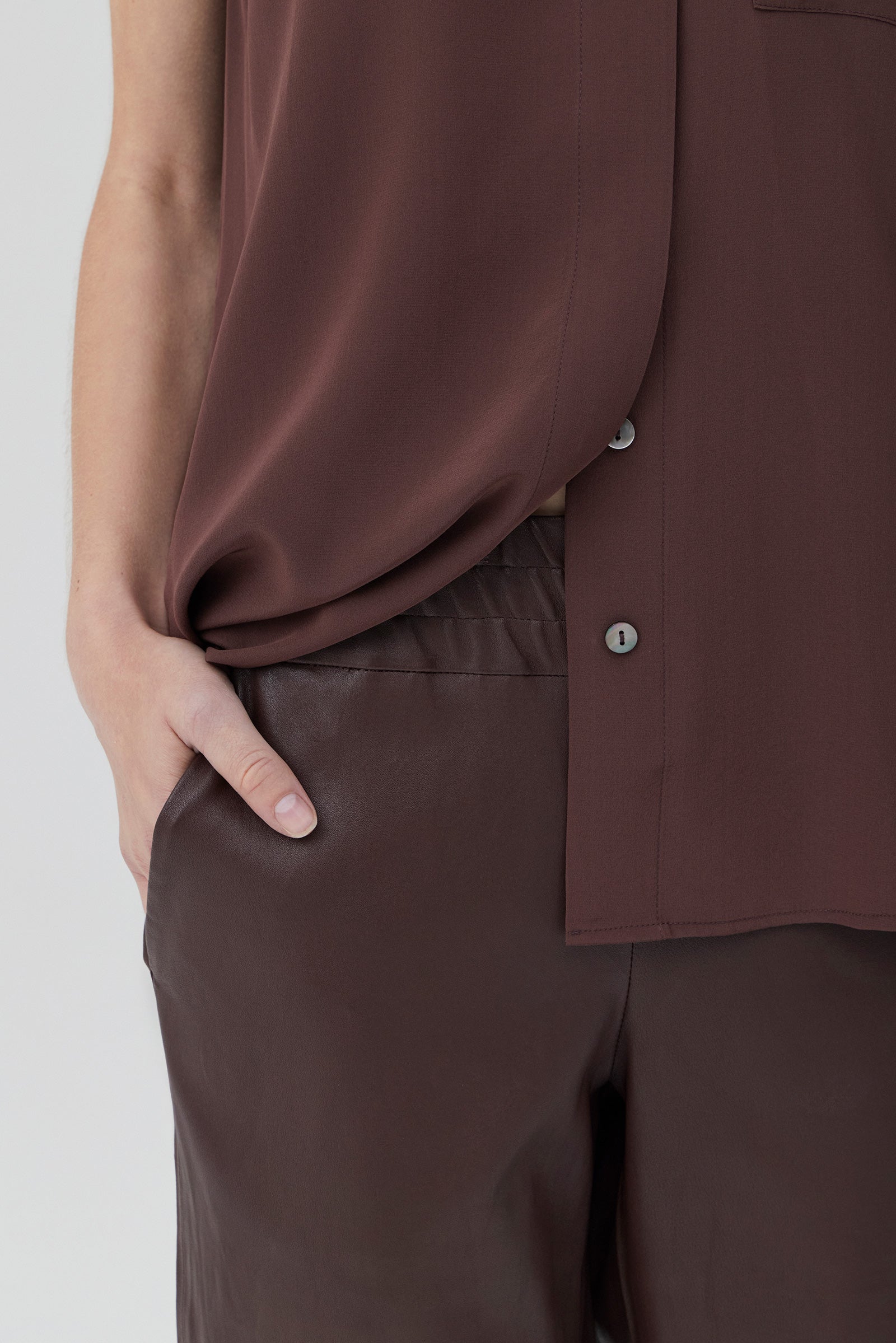 Stretch Leather Slouch Pant - Black Fig