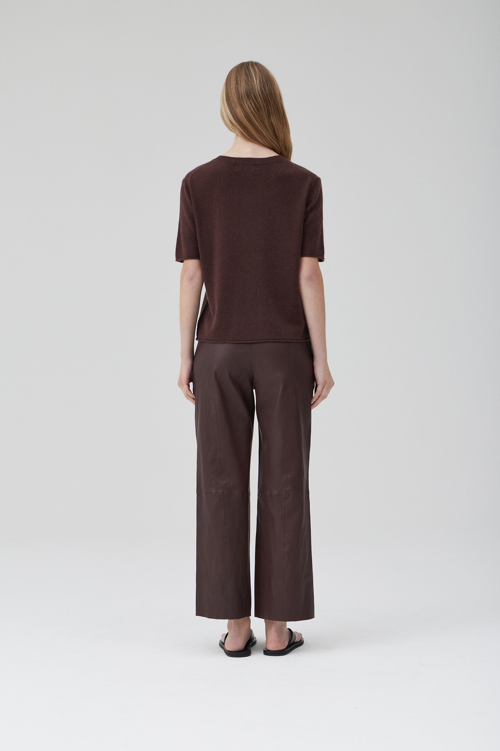 Cashmere Shrunken V-Neck T - Black Fig