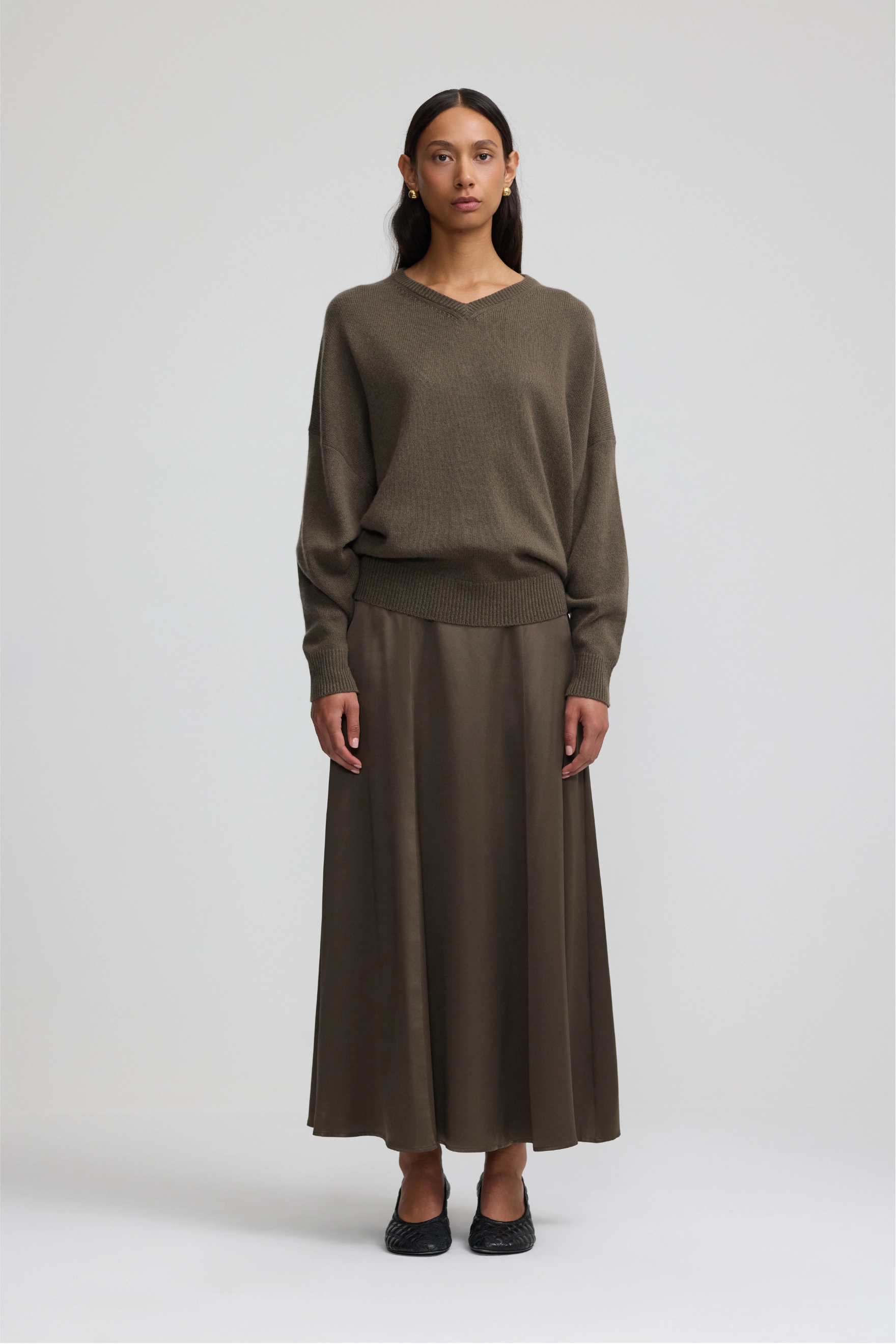 Cashmere V-Neck Knit - Dark Moss