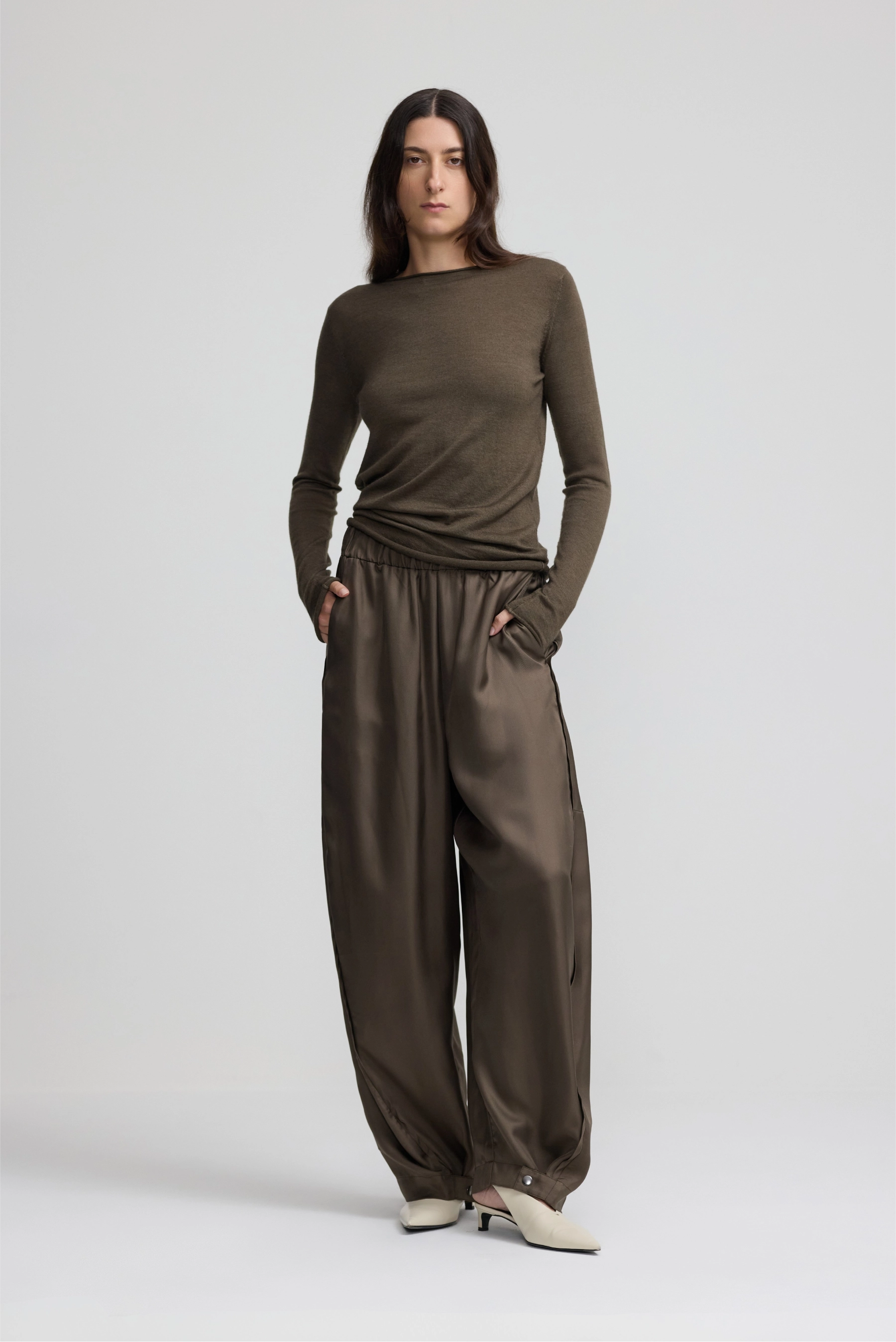Runaround Pant - Dark Moss Silk Twill