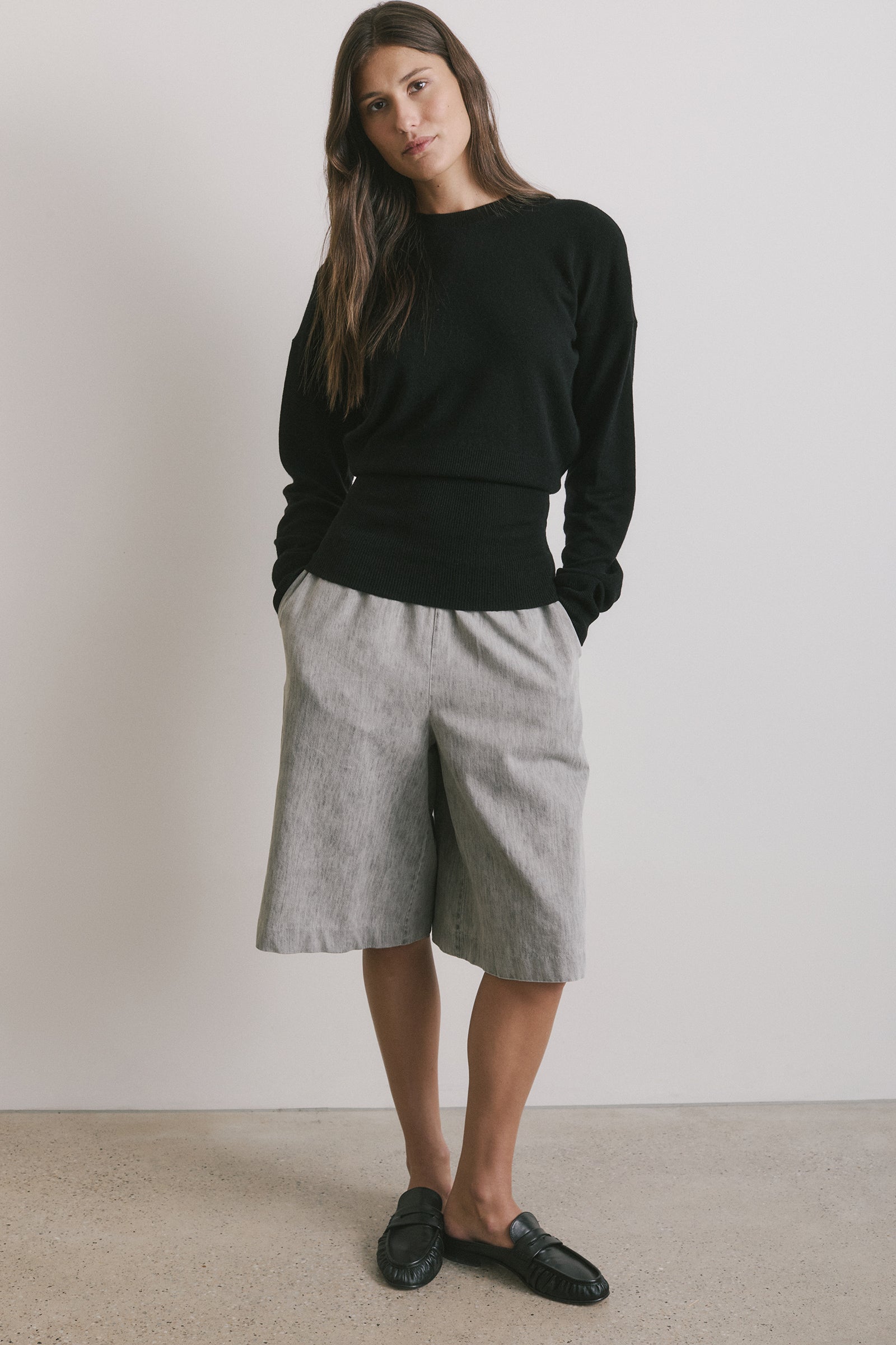 Hero Cashmere Crew Neck - Black