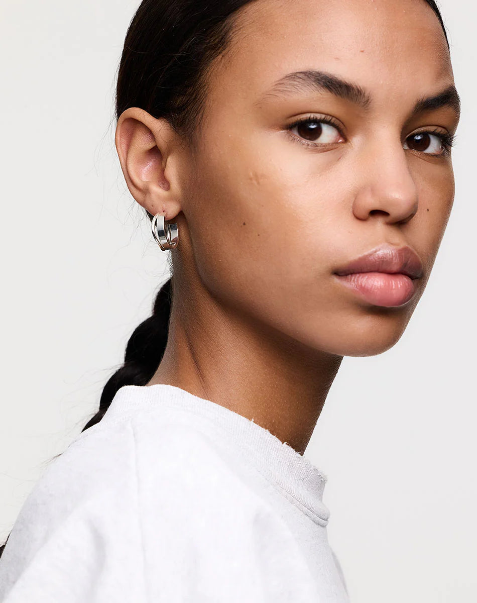 Meadowlark Medium Bliss Hoops - Gold