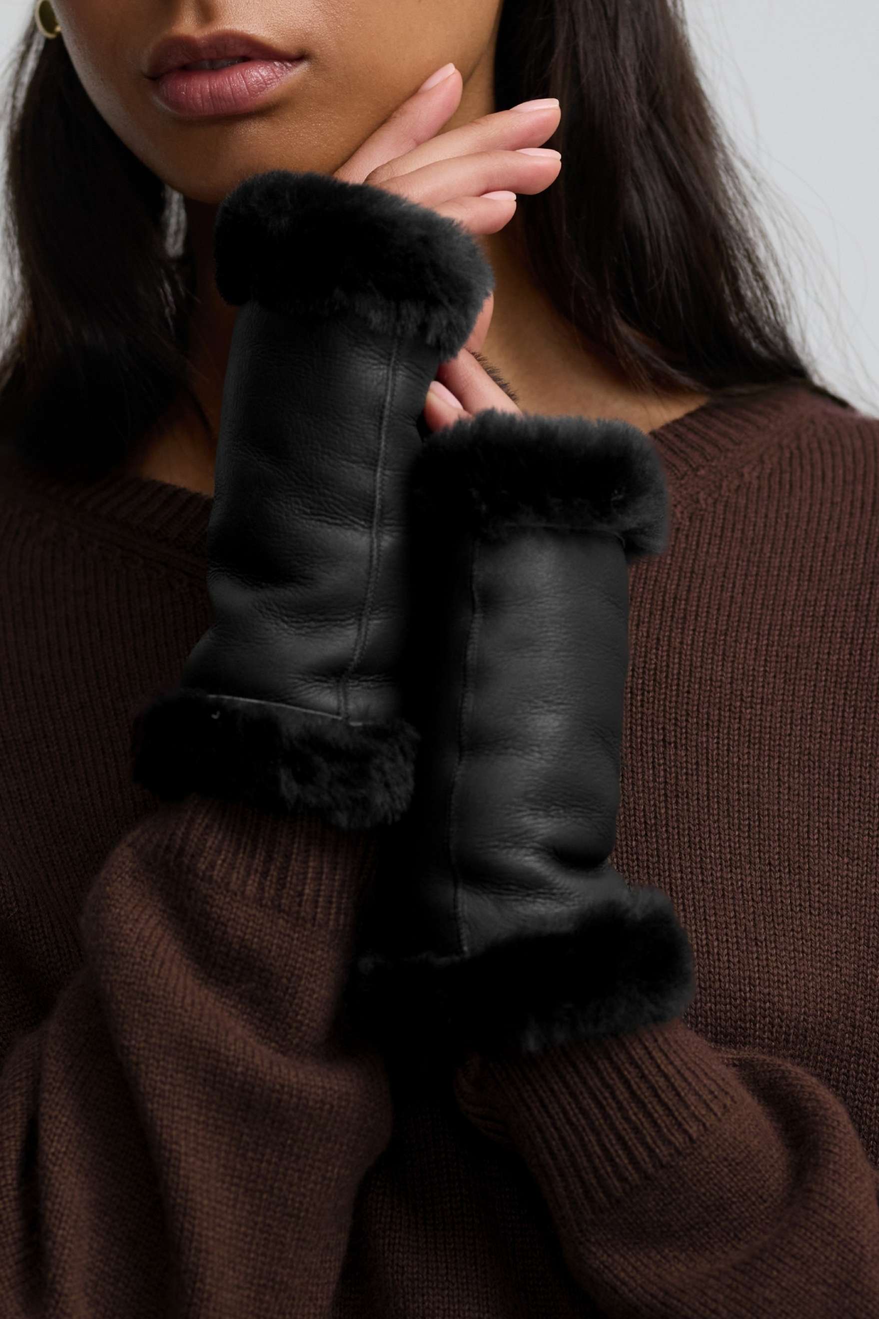 Shearling Fingerless Gloves - Black