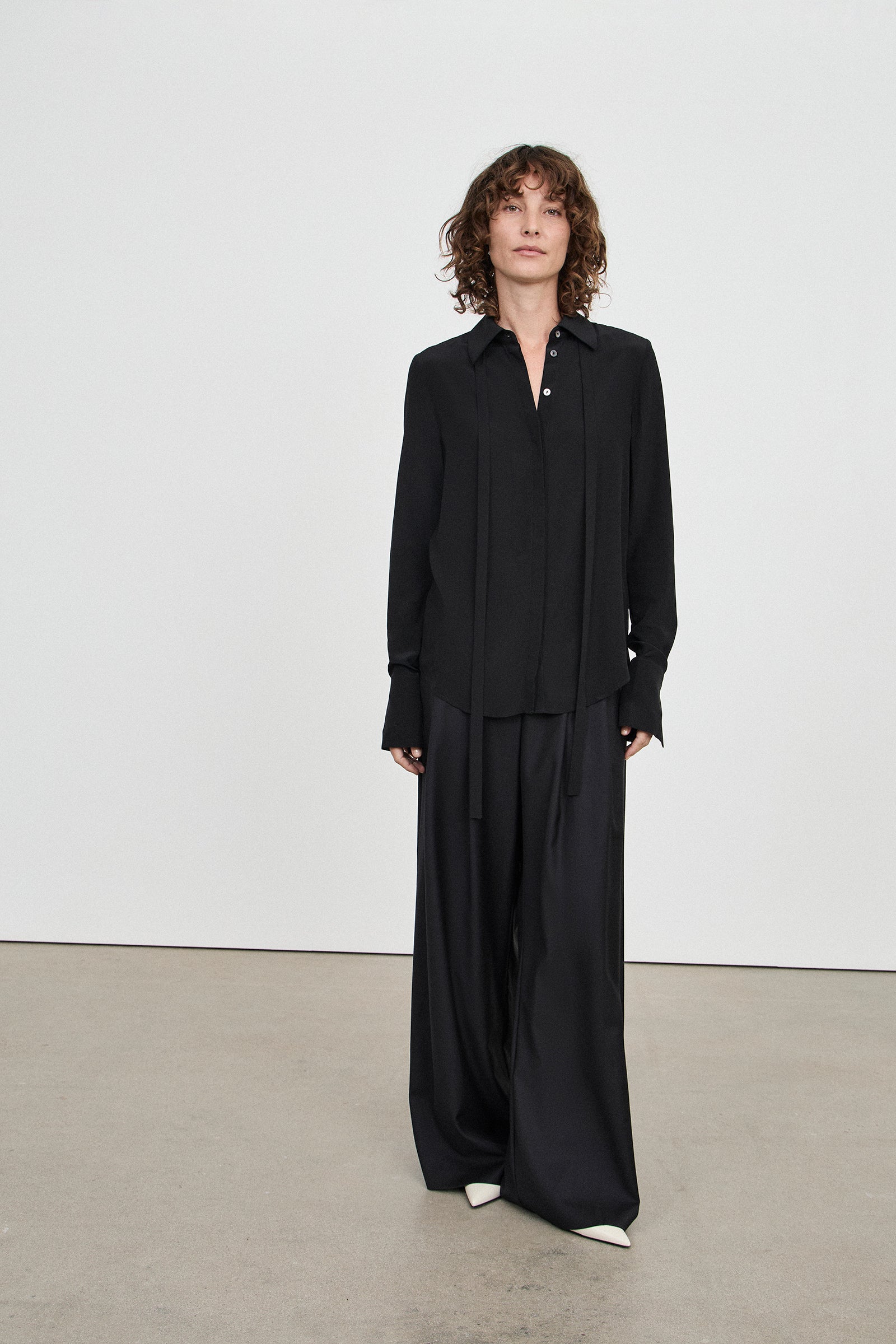 Perfect Silk Shirt 2.0 - Black - Banded Together