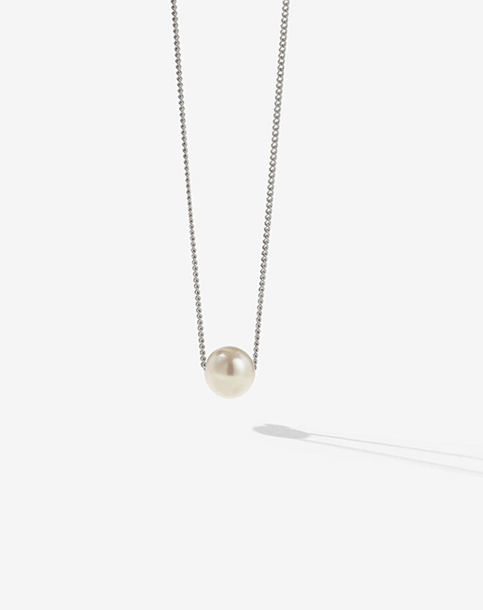 Meadowlark Selene Pearl Necklace - Silver
