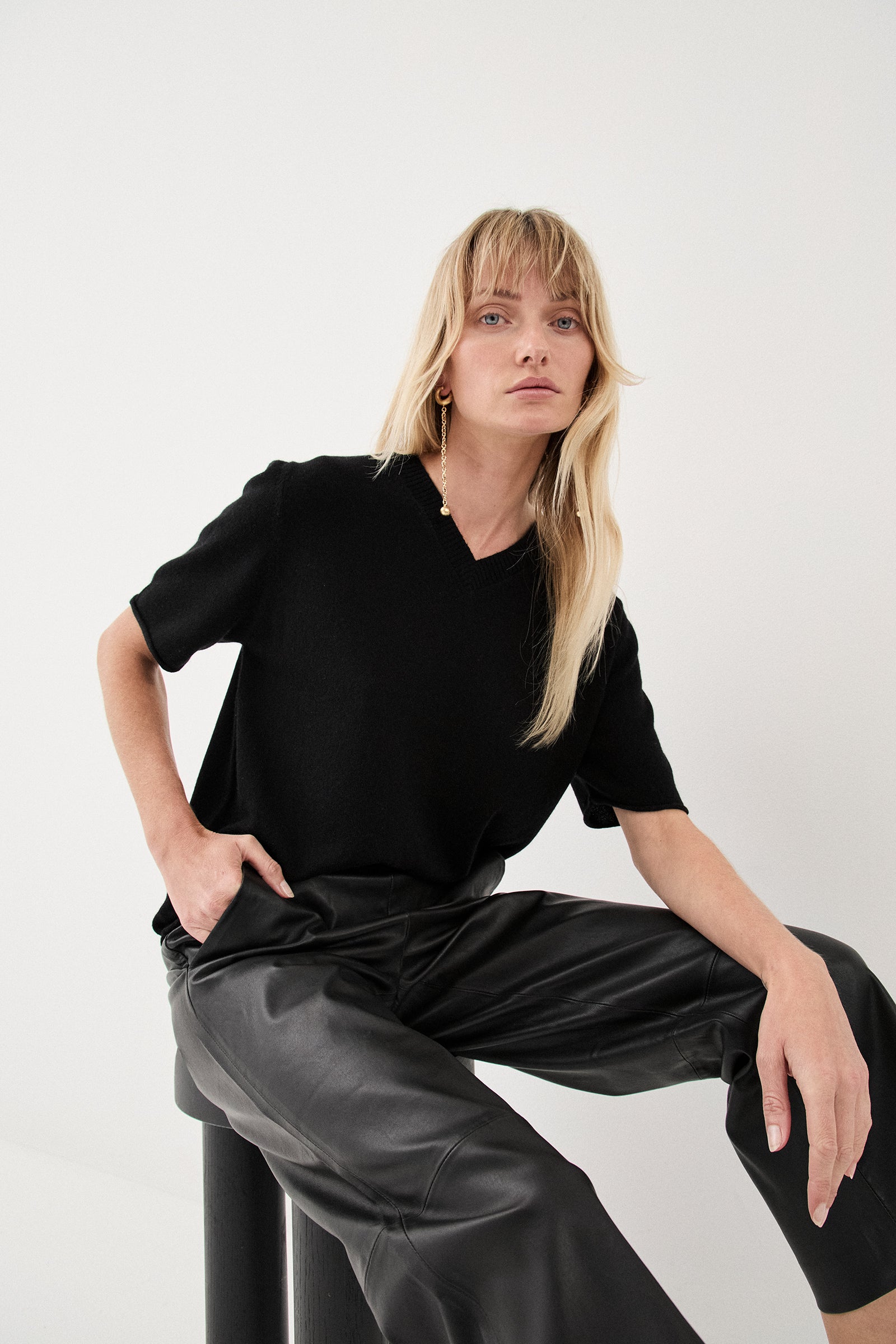 Shrunken V Neck Cashmere T - Black - Banded Together