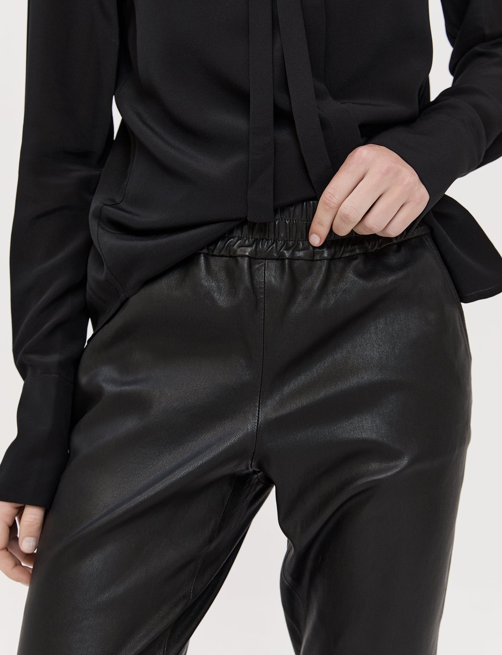 Stretch Leather Slouch Pant - Black - Banded Together
