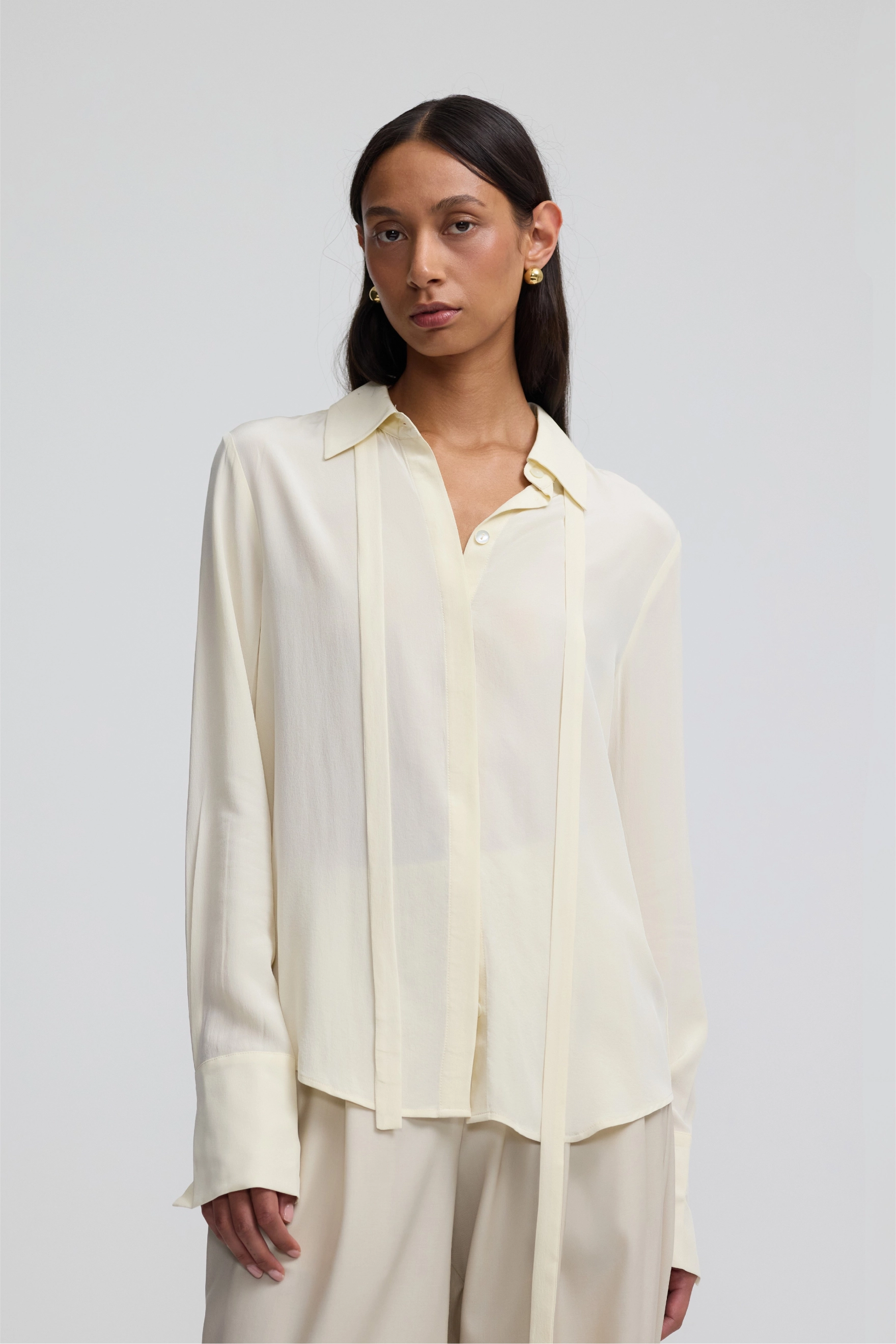 Perfect Shirt 2.0 - Pistachio Shell Silk