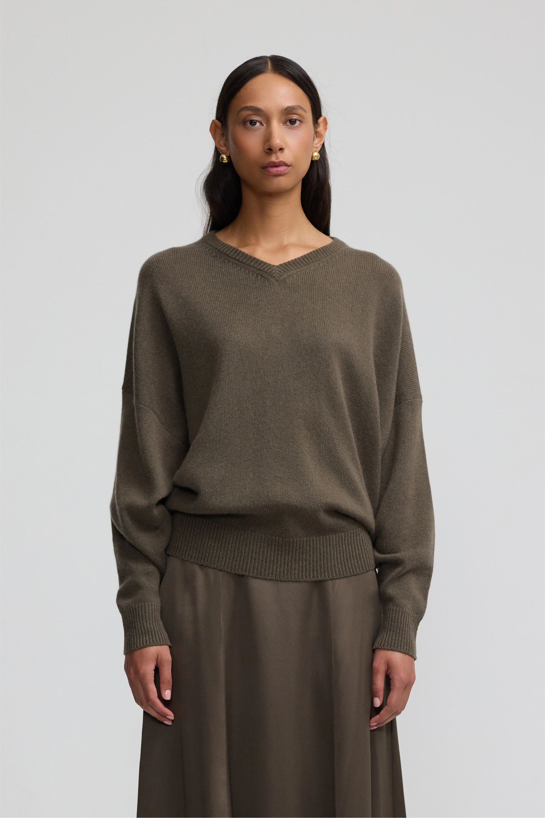Cashmere V-Neck Knit - Dark Moss