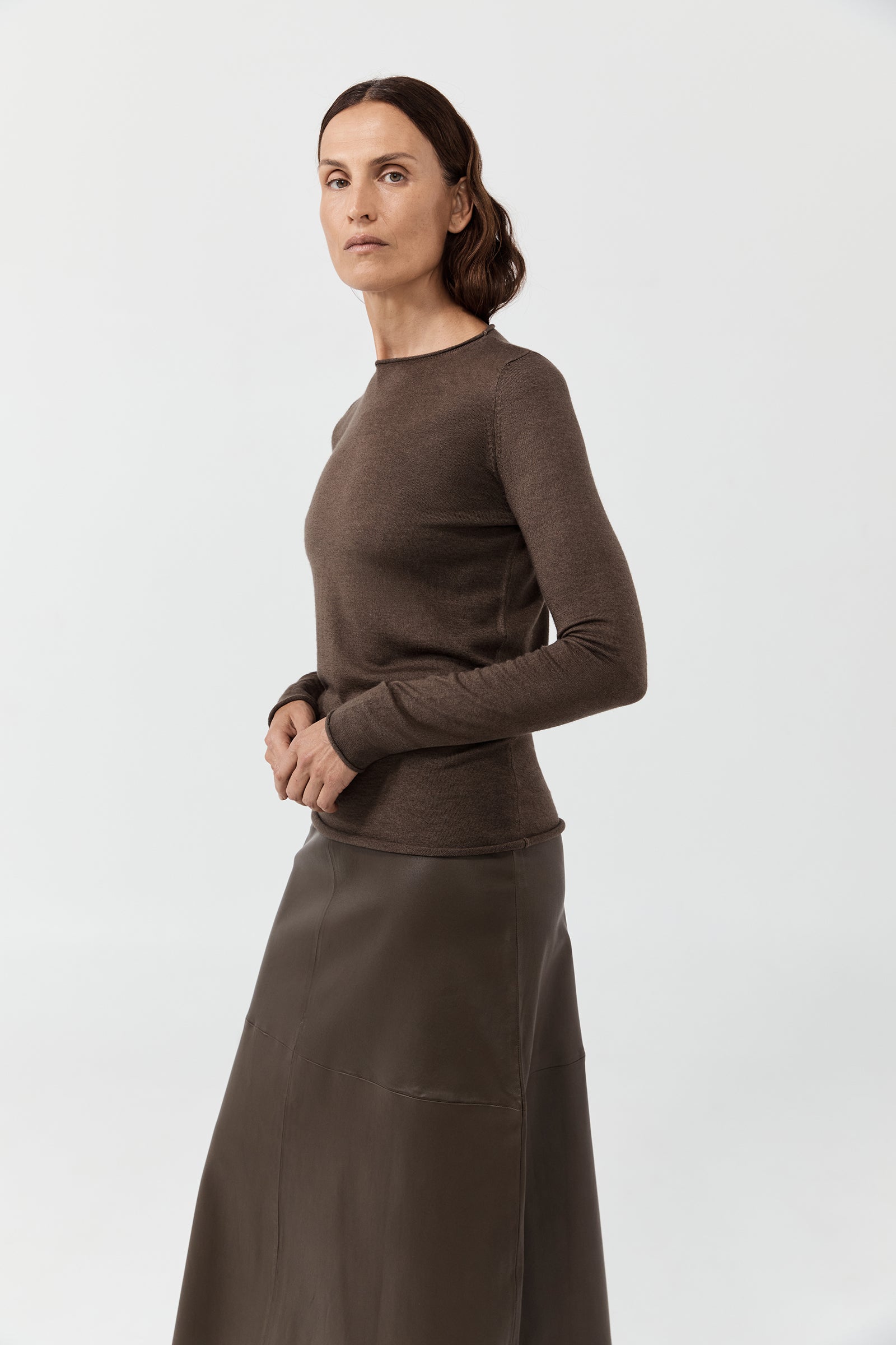 Cashmere Fitted Crew Neck - Teak