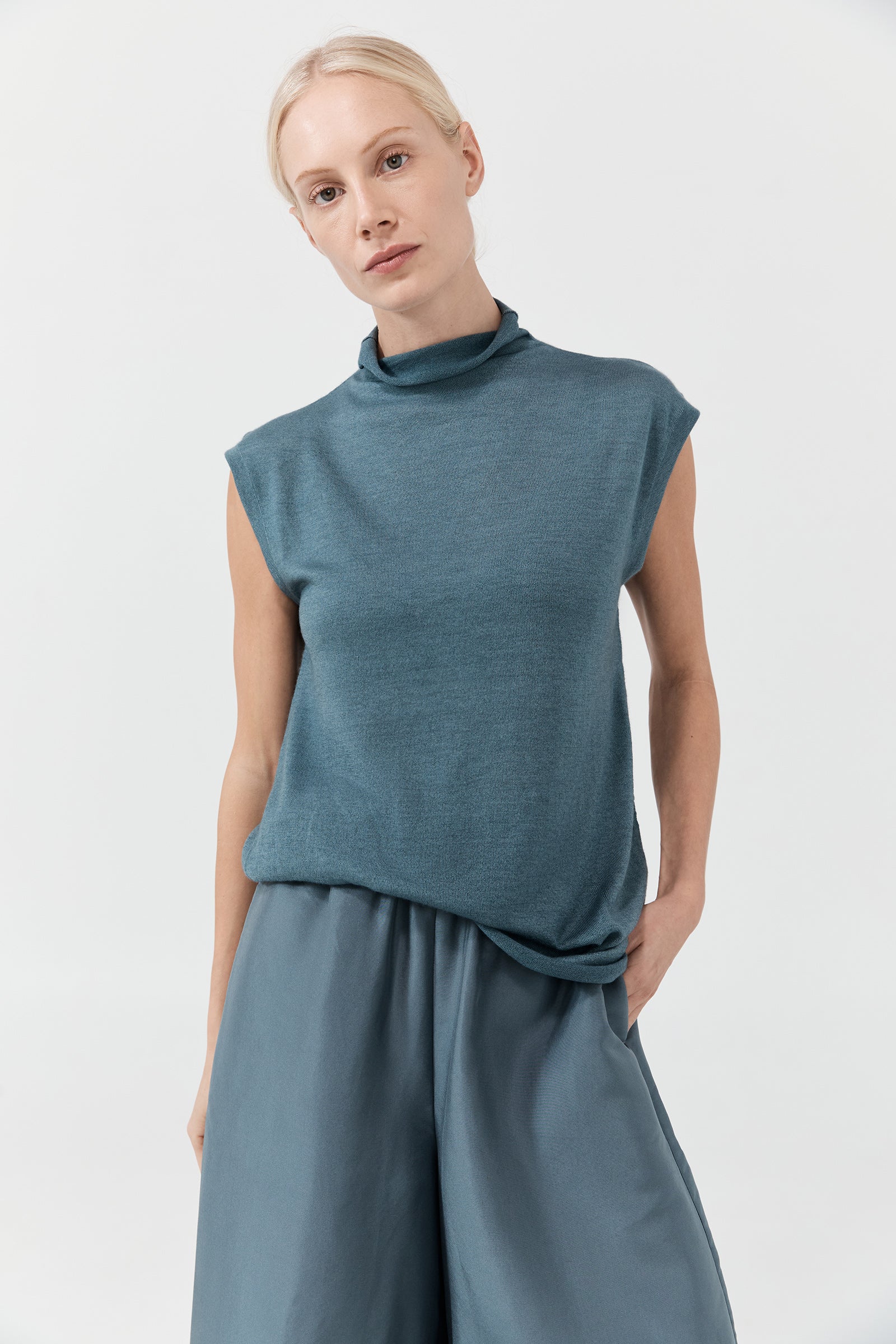 Cashmere Sleeveless Top - Storm