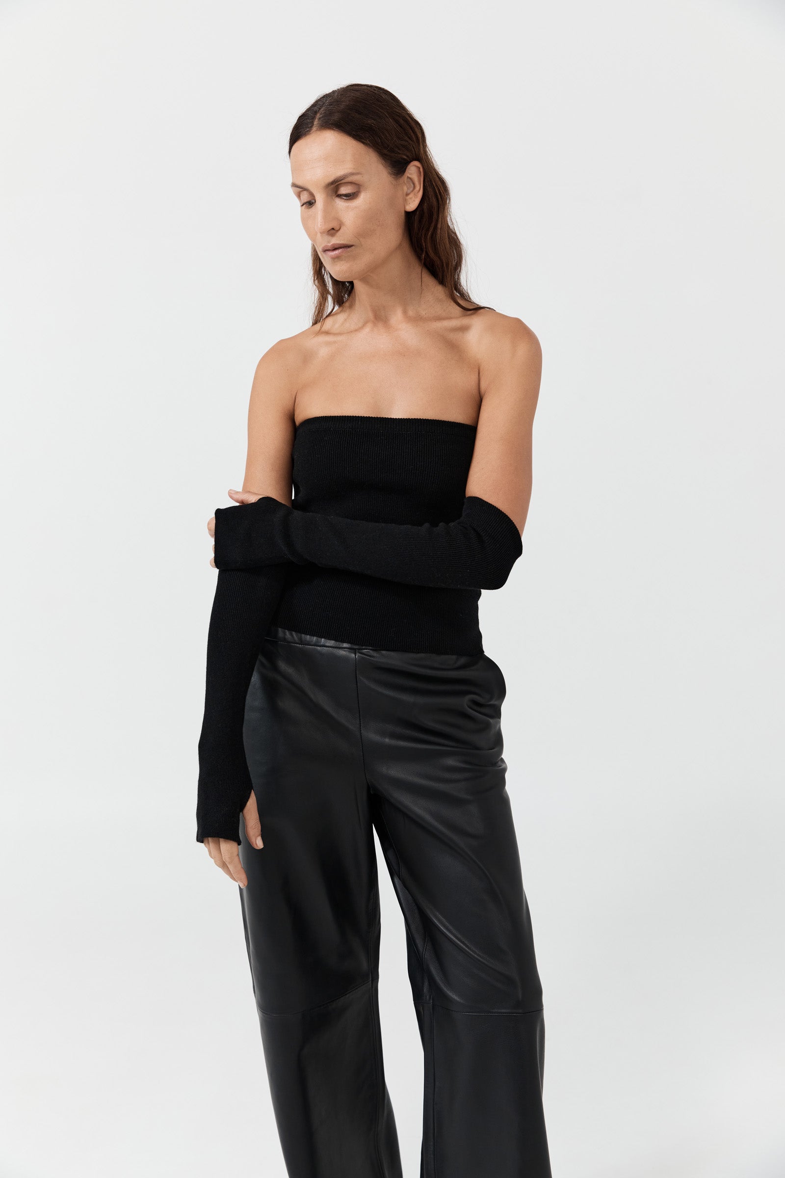 Cashmere Strapless Top - Black