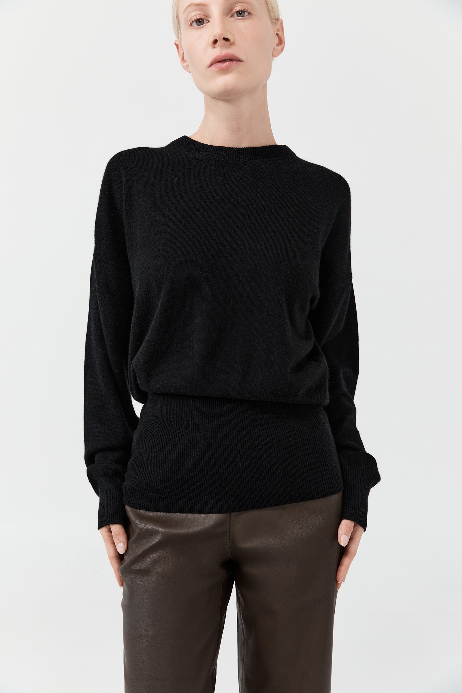 Hero Cashmere Crew Neck - Black