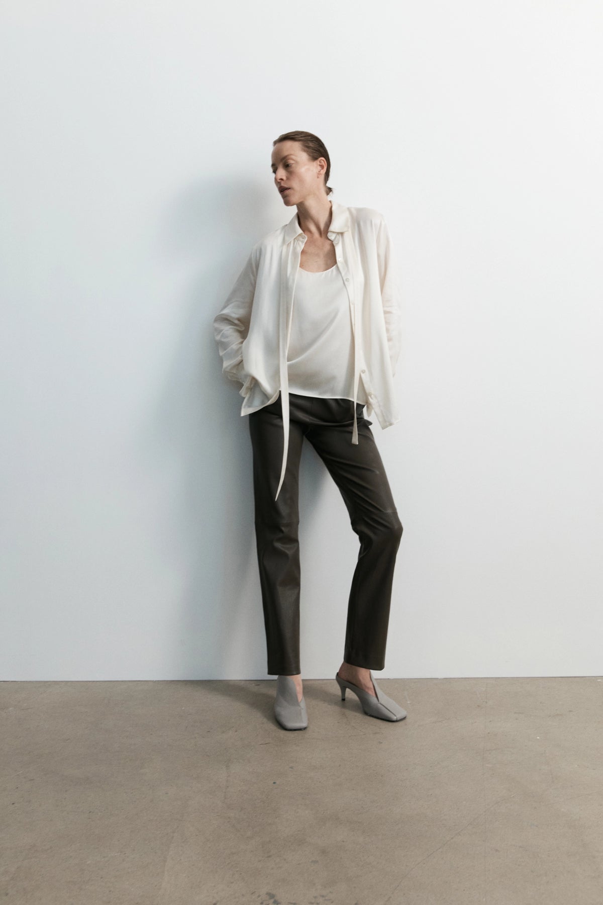 Stretch Leather Straight Leg Pant - Dark Moss