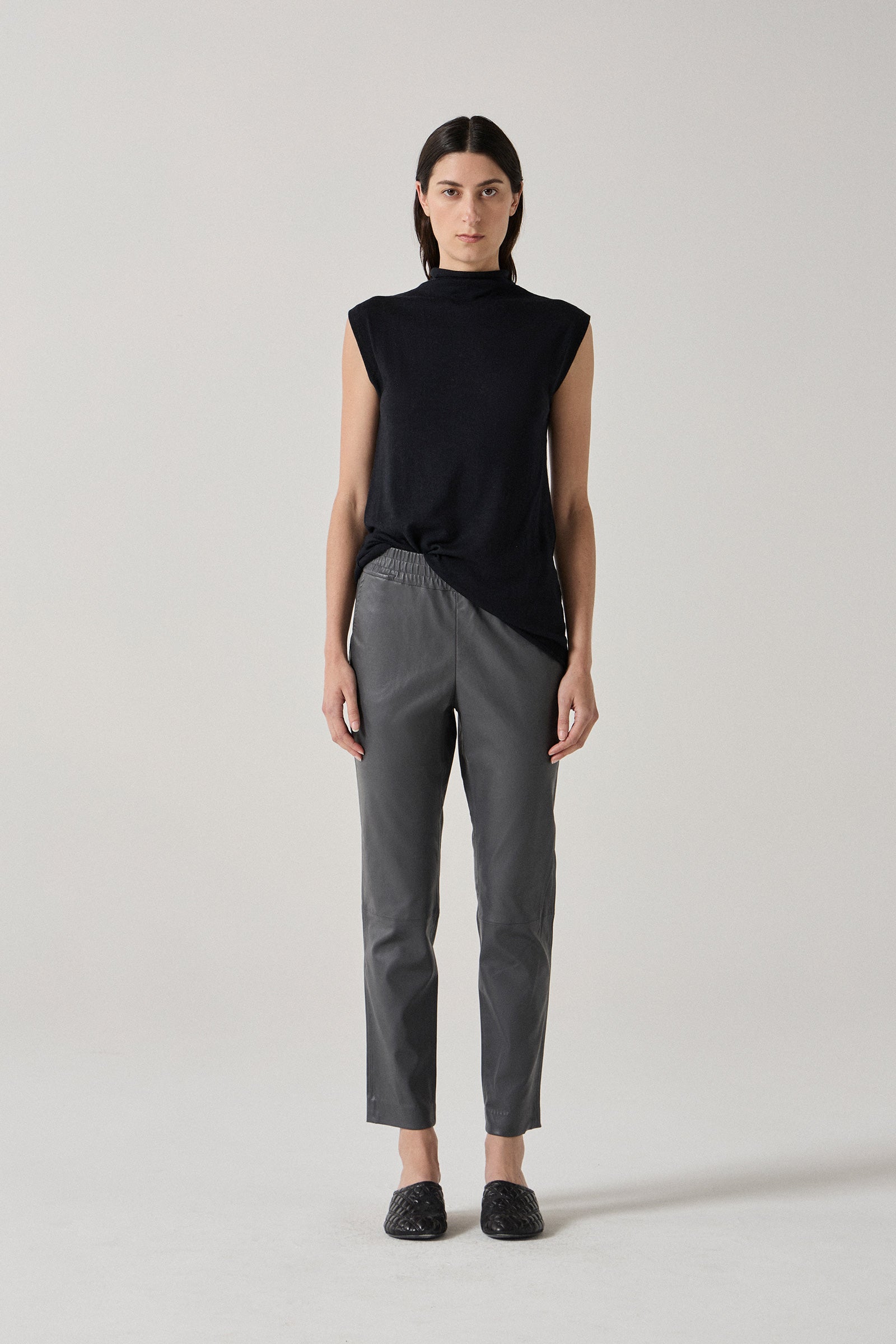 Stretch Leather Slouch Pant - Anthracite