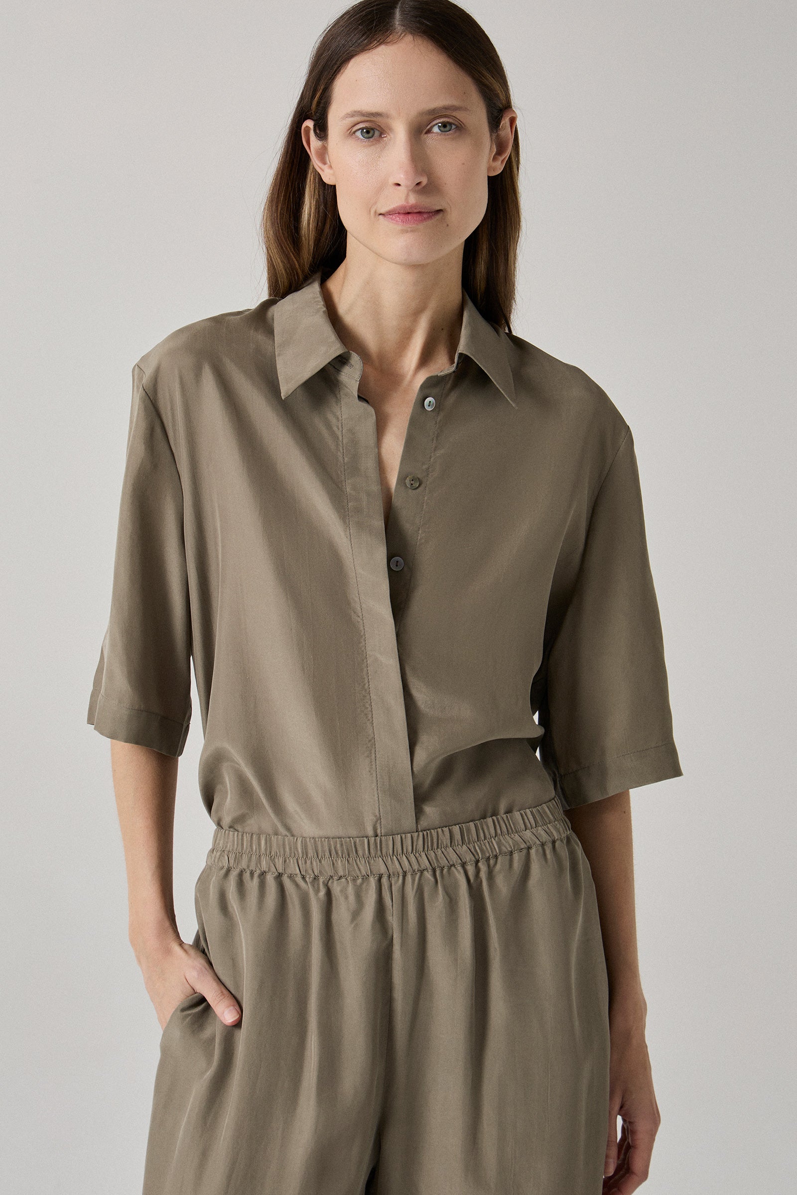 Relaxed Shirt - Dark Khaki Silk
