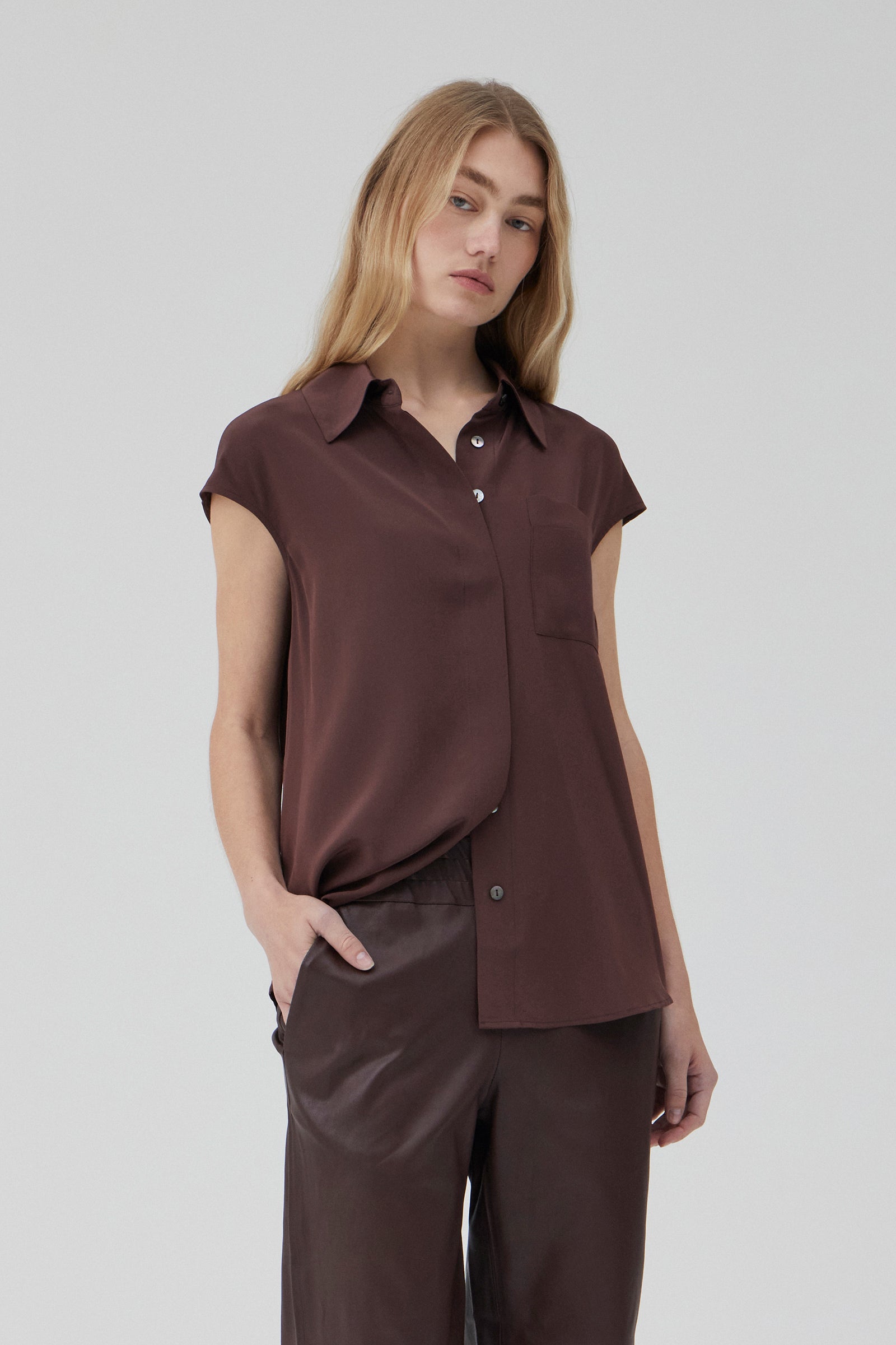 Easy Shirt - Black Fig Silk