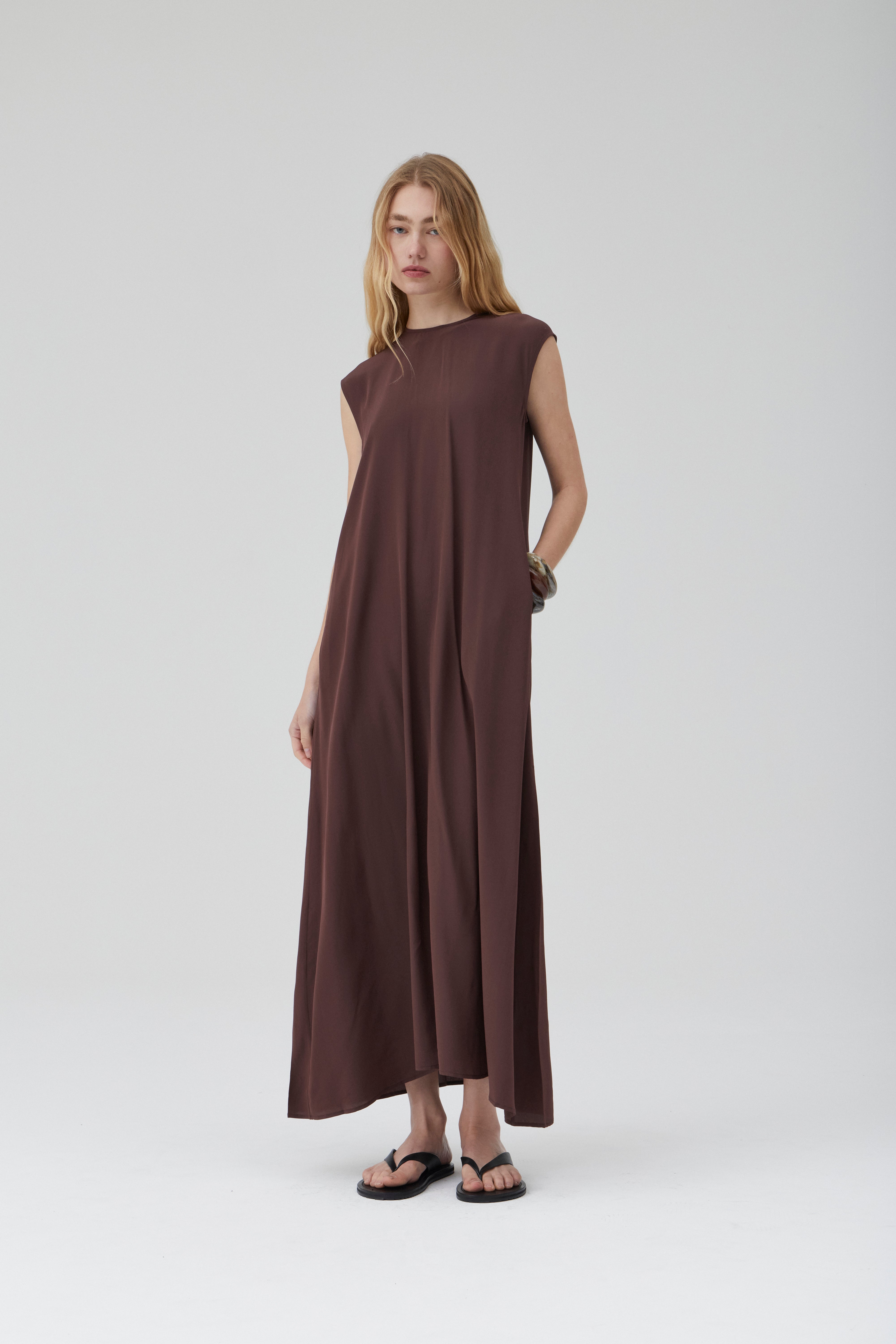 Summerhouse Dress - Black Fig Silk