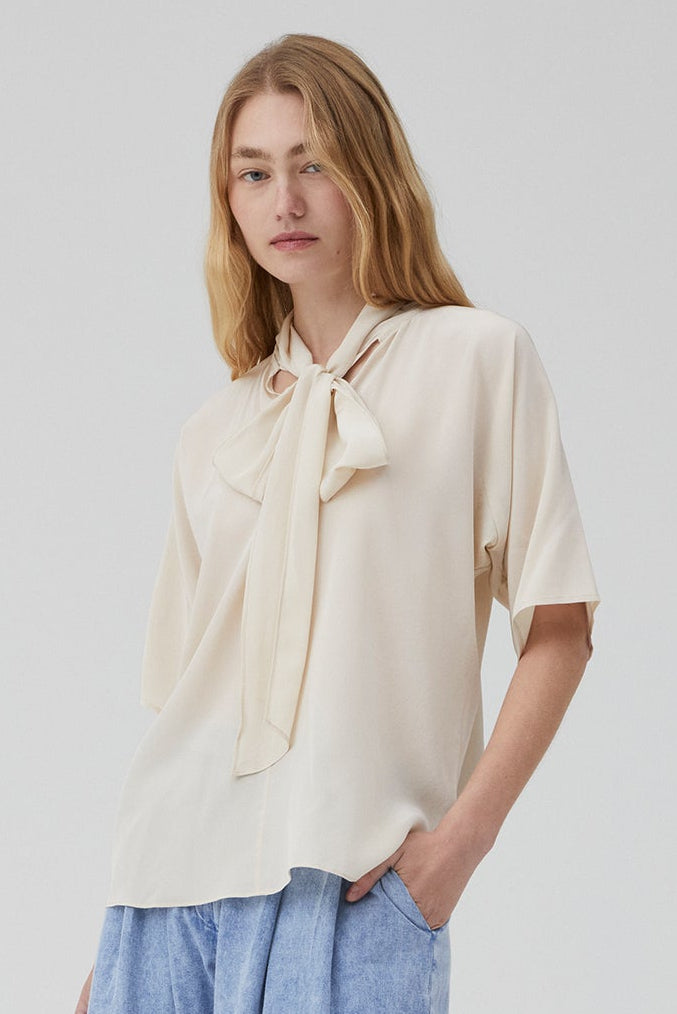 Silk Scarf T - Shell