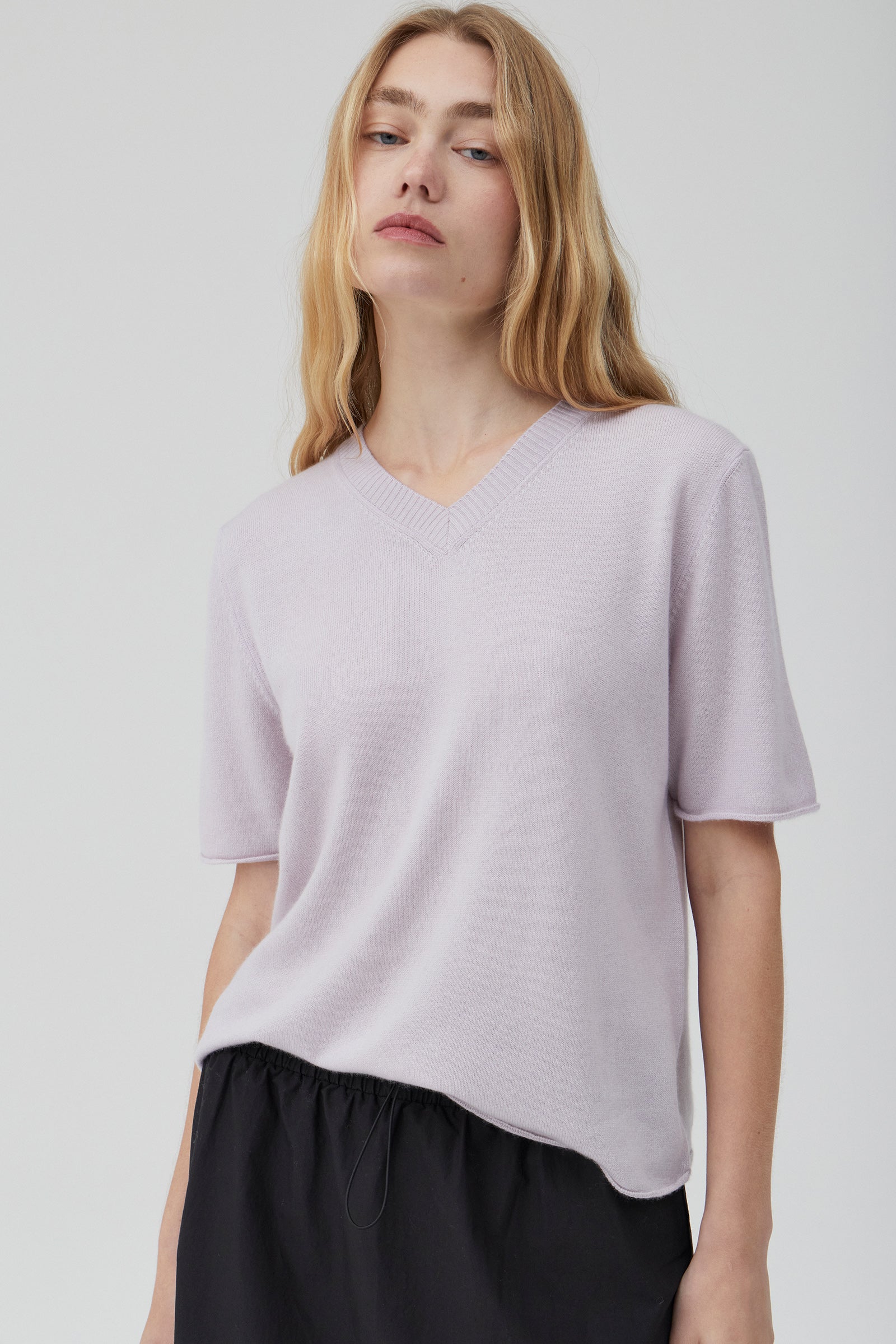 Cashmere Shrunken V-Neck T - Lilac Whisper