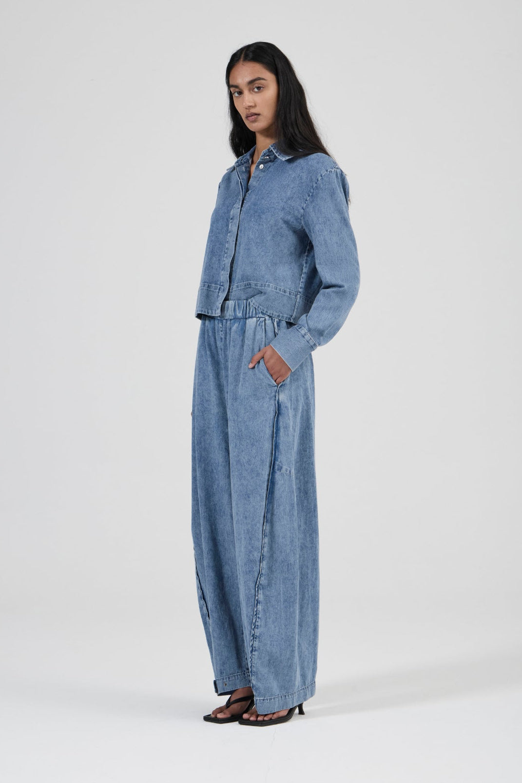 Runaround Pant - Aged Denim