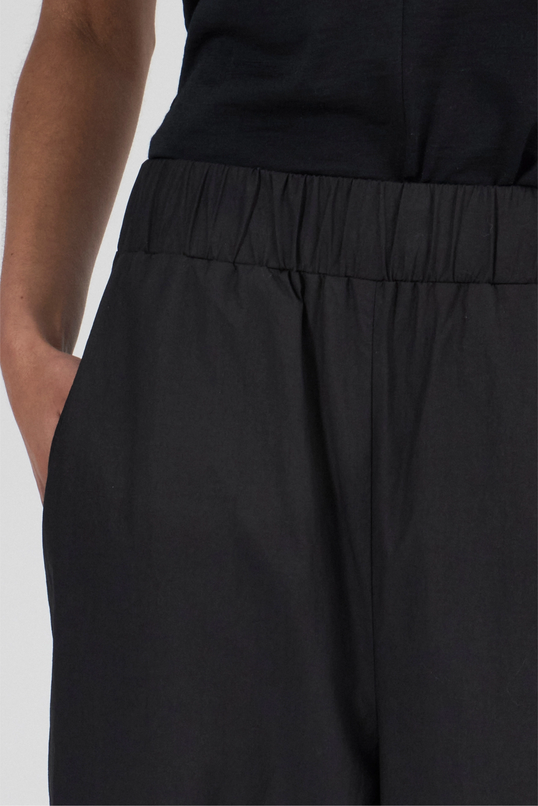 Runaround Pant - Black Cotton