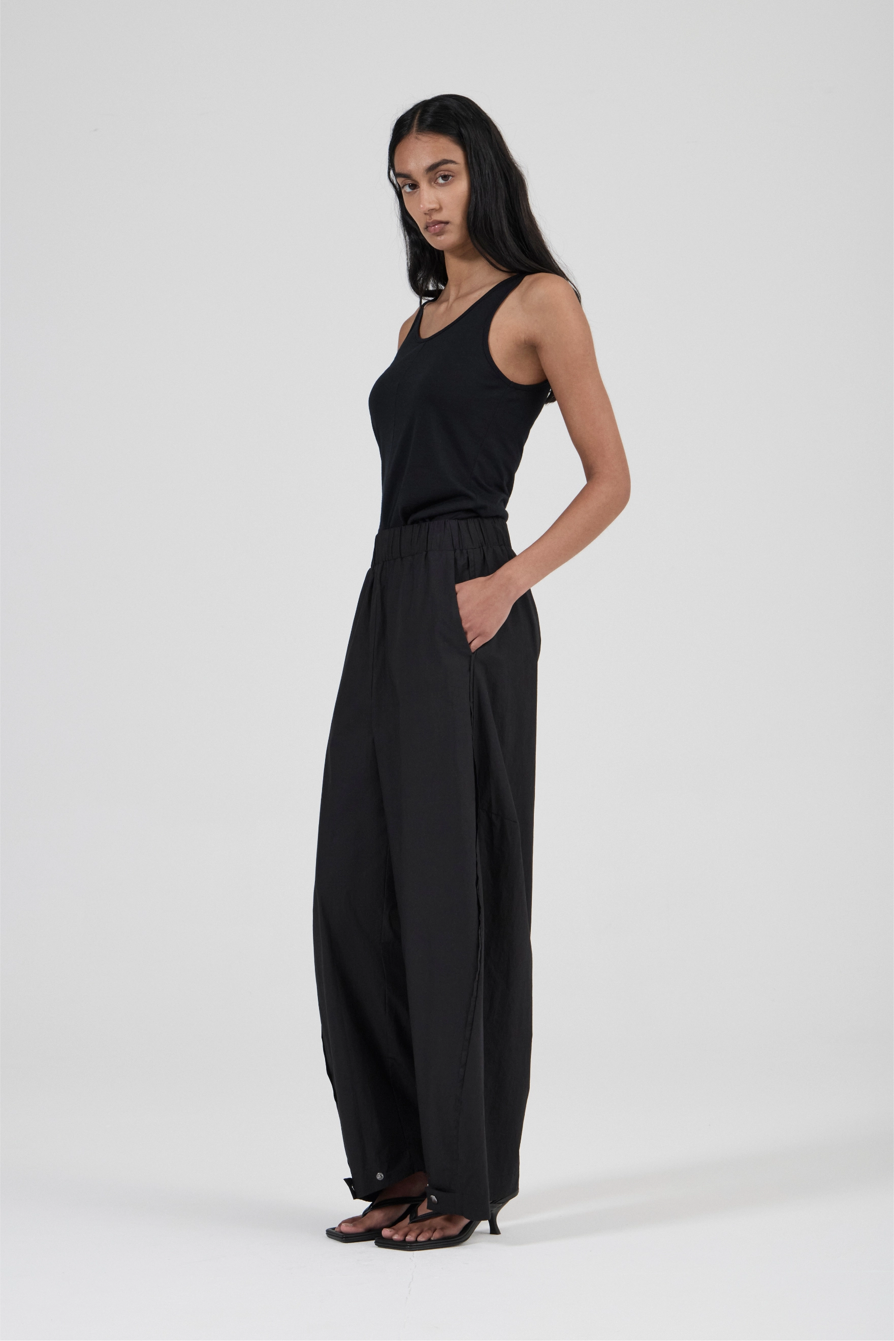 Runaround Pant - Black Cotton