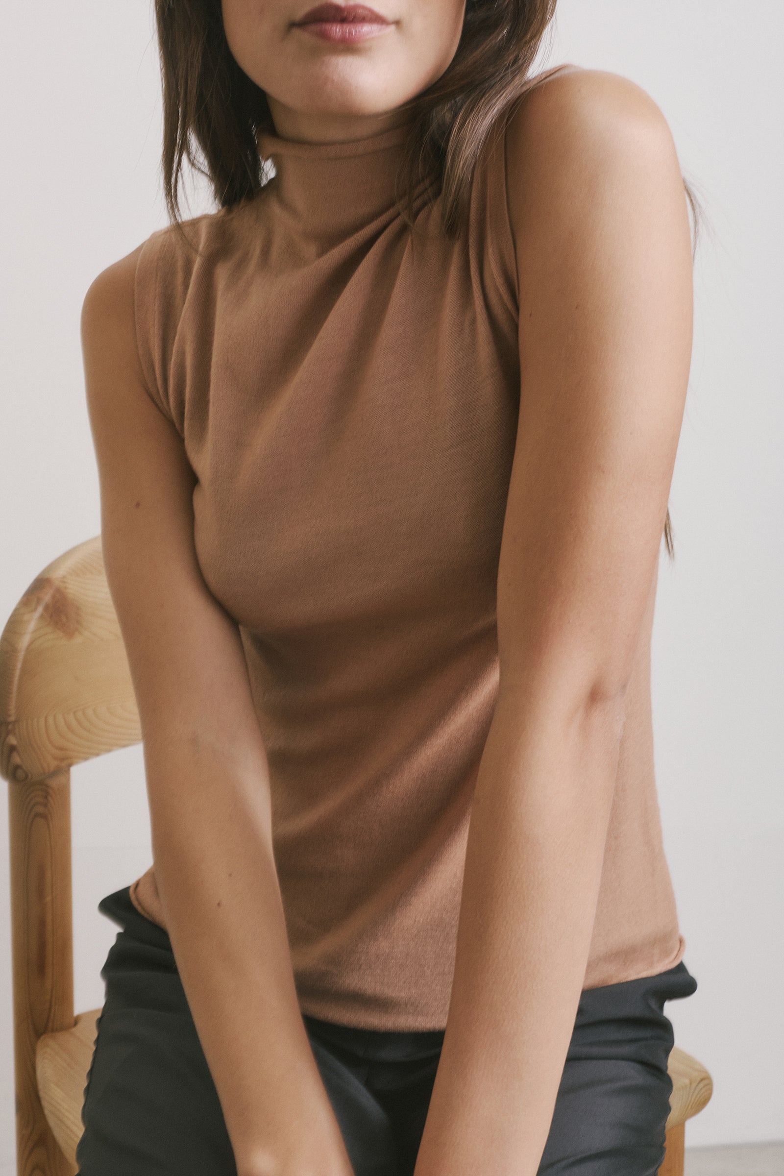 Cashmere Sleeveless Top - Caramel