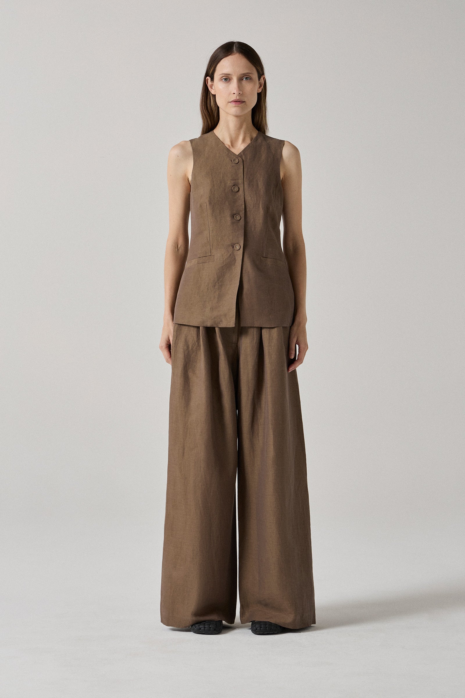 Hero Vest - Allspice Silk Linen
