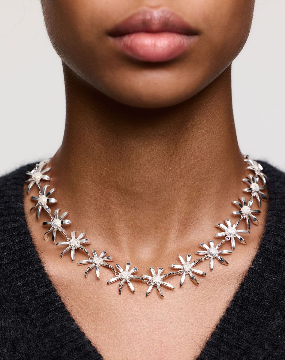 Meadowlark Daisy Chain Necklace - Silver