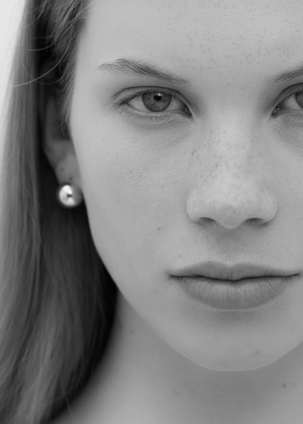 Meadowlark Small Orb Earrings - Gold