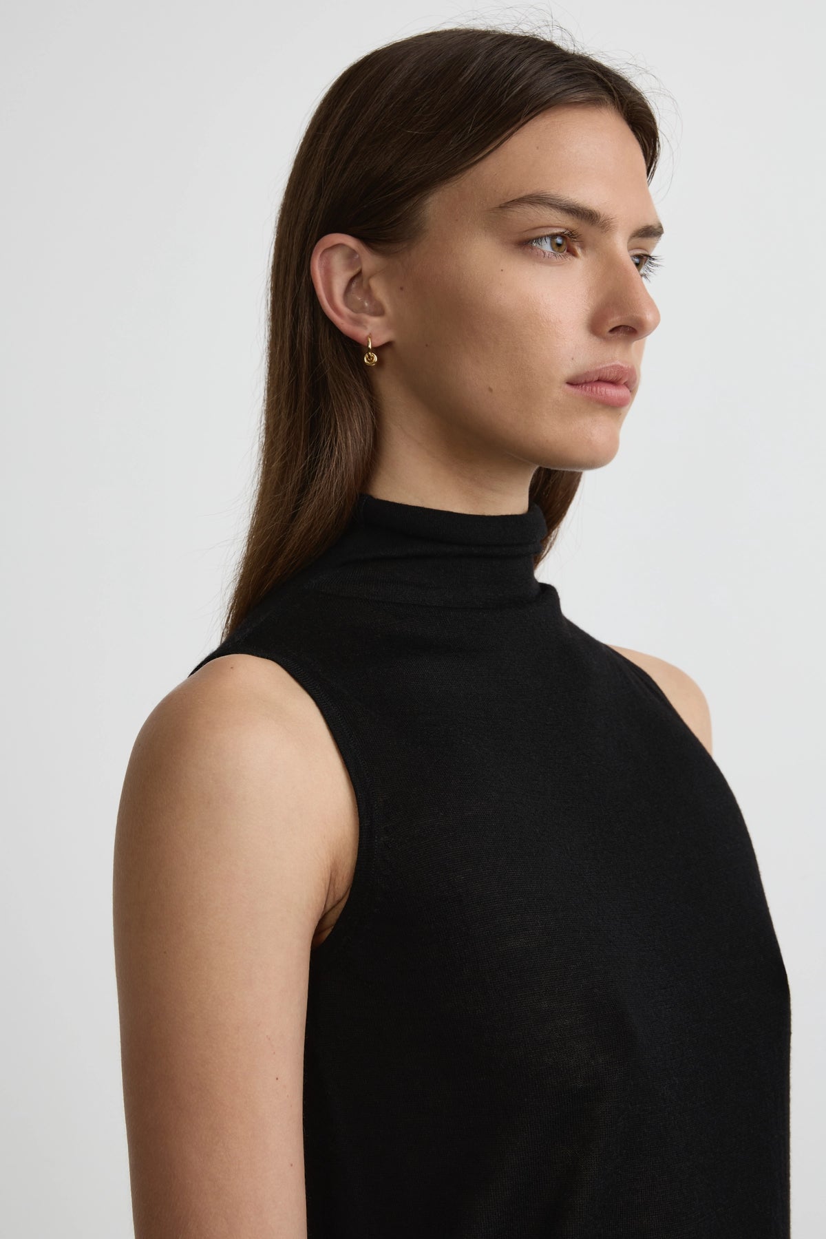 Cashmere Sleeveless Top - Black
