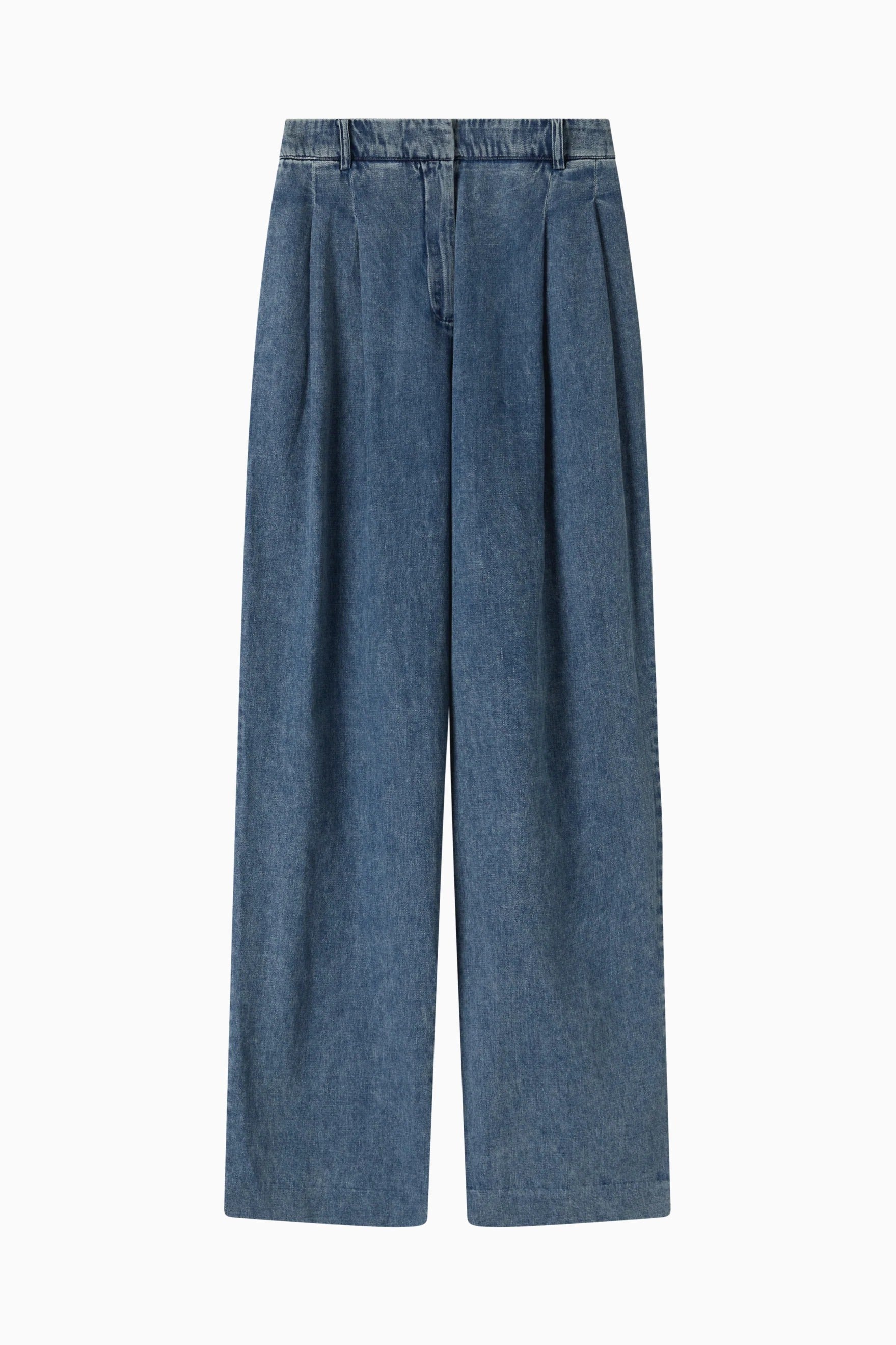 Hero Pant 2.0 - Aged Denim flatlay