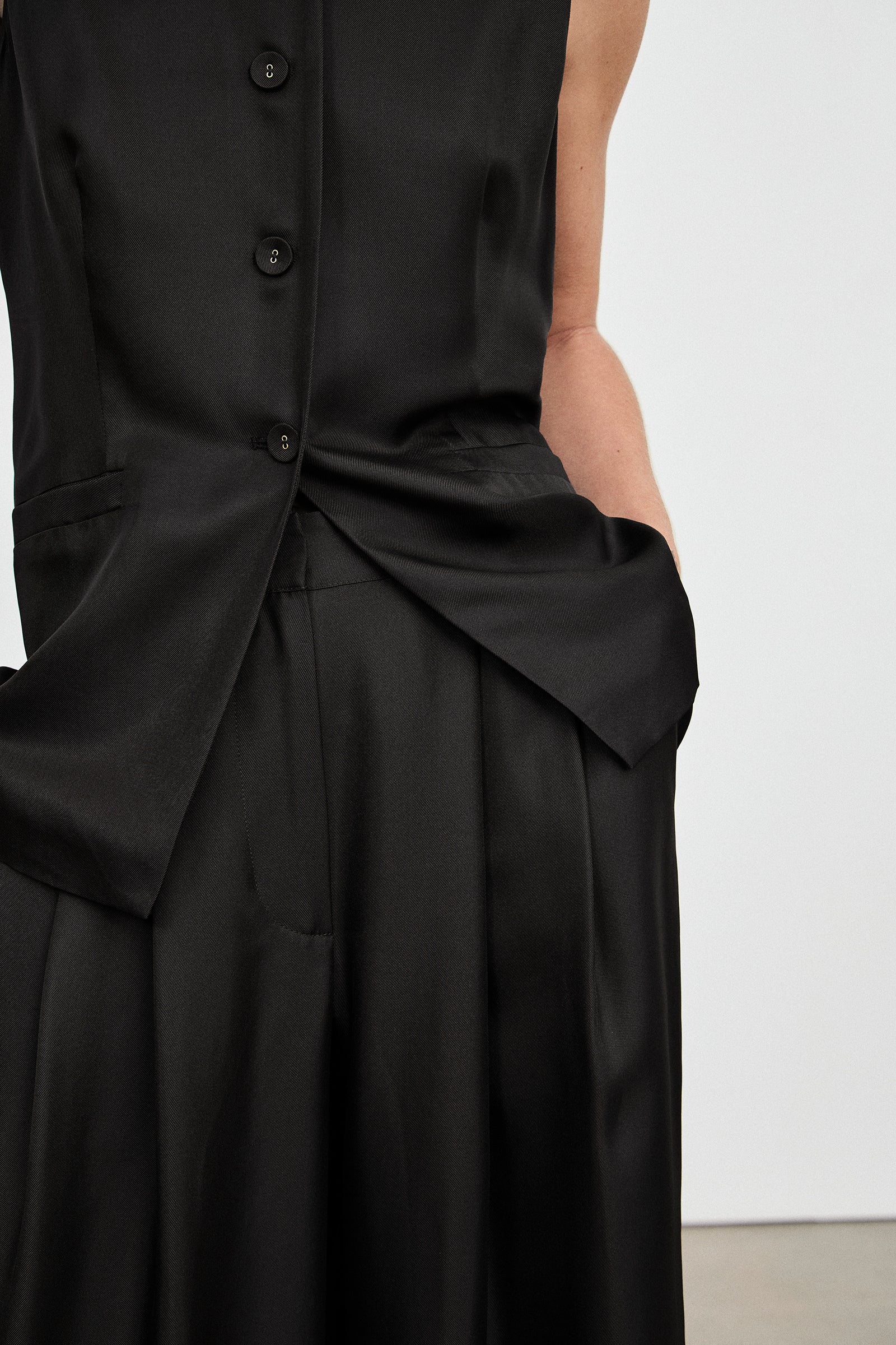 The Hero Pant - Black Silk - Banded Together