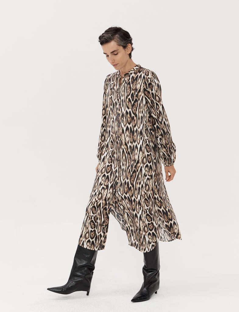 Poet's Dress 2.0 - Snow Leopard